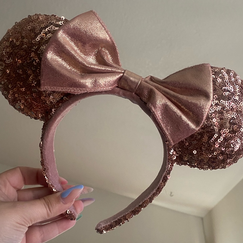 ✨SOLD✨ Rose Gold Minnie Ears Headband